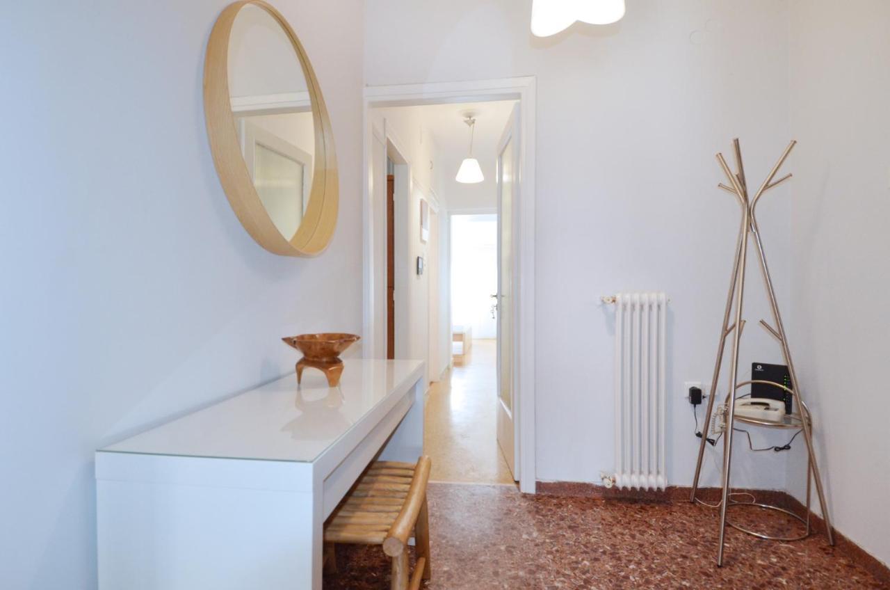 Apartment In The Heart Of Athens Next To Metro Экстерьер фото